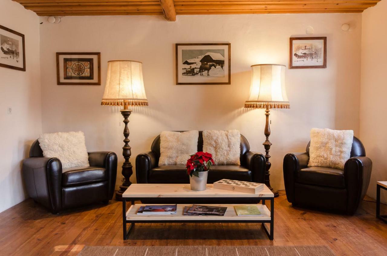Family B&B Le Vieux Chalet シャトー・デー エクステリア 写真